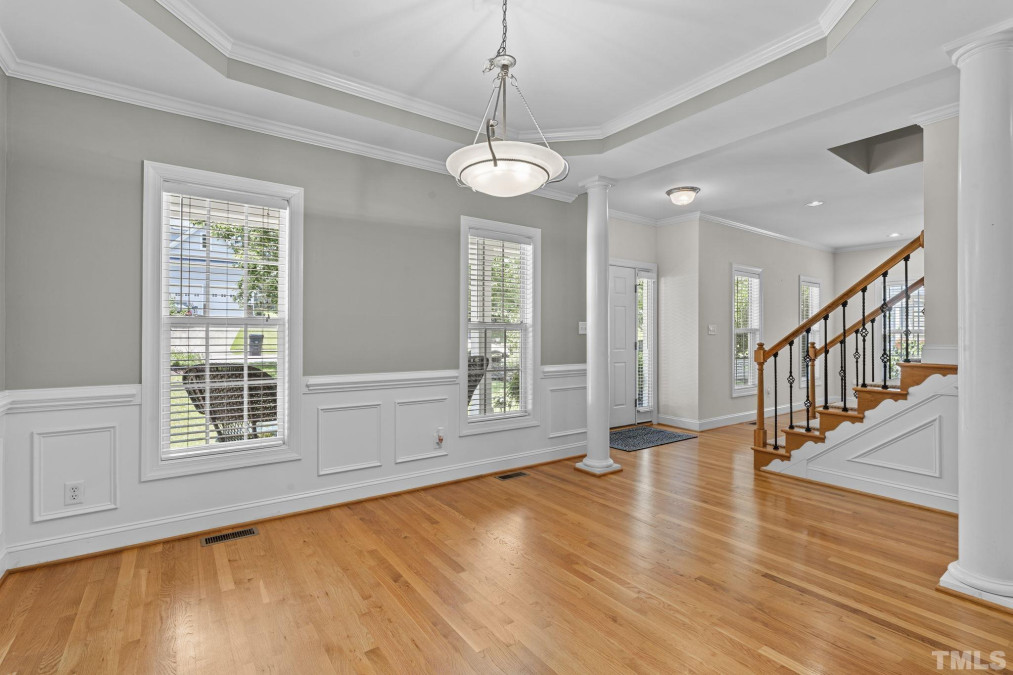 316 Sycamore Creek Dr, Holly Springs, NC 27540 Raleigh Realty