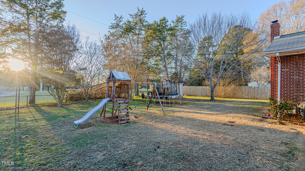 212 N Wilkins Rd Haw River, NC 27258