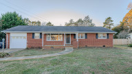 212 N Wilkins Rd Haw River, NC 27258