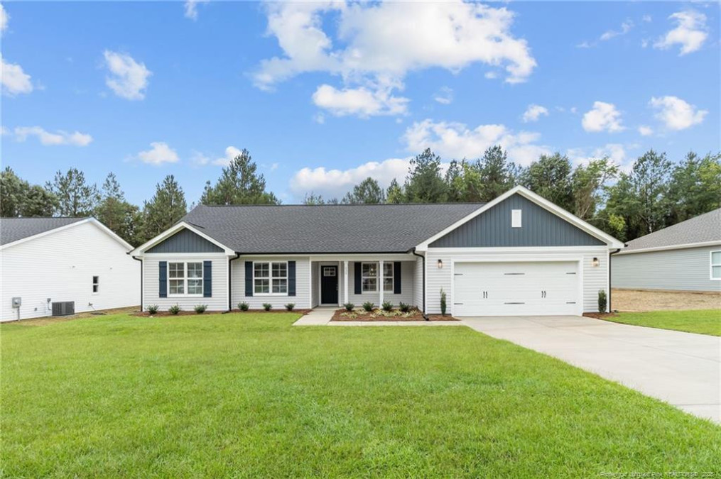 313 Delmore Rd Autryville, NC 28318