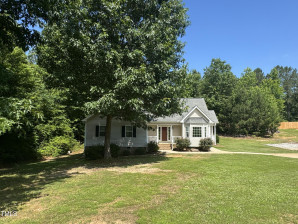 35 Harrison St Zebulon, NC 27597