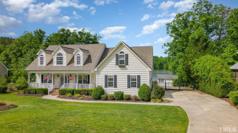 242 Cameron Dr Raleigh, NC 27603