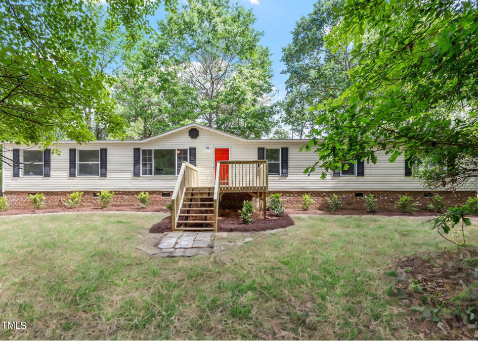 241 Old Pebble Ln Kenly, NC 27542