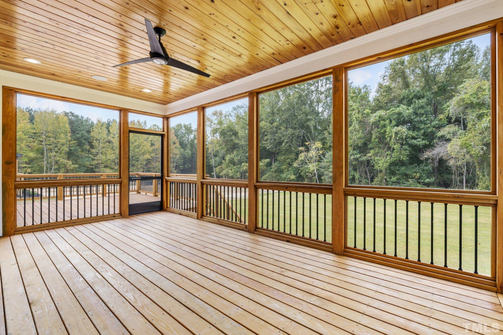 30 Carnation Rd Youngsville, NC 27596