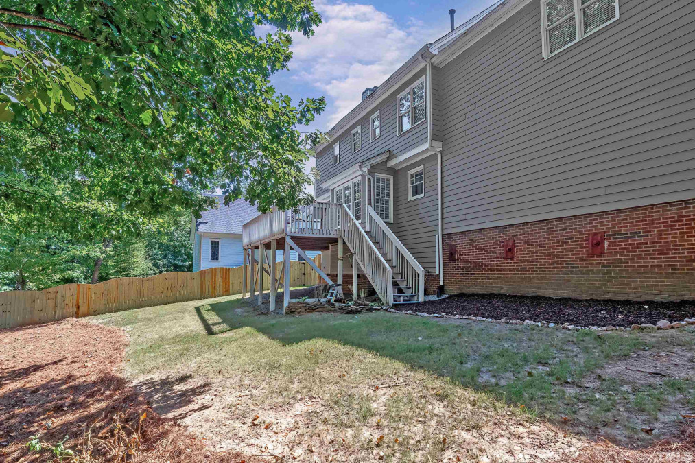 305 Cary Pines Dr Cary, NC 27513