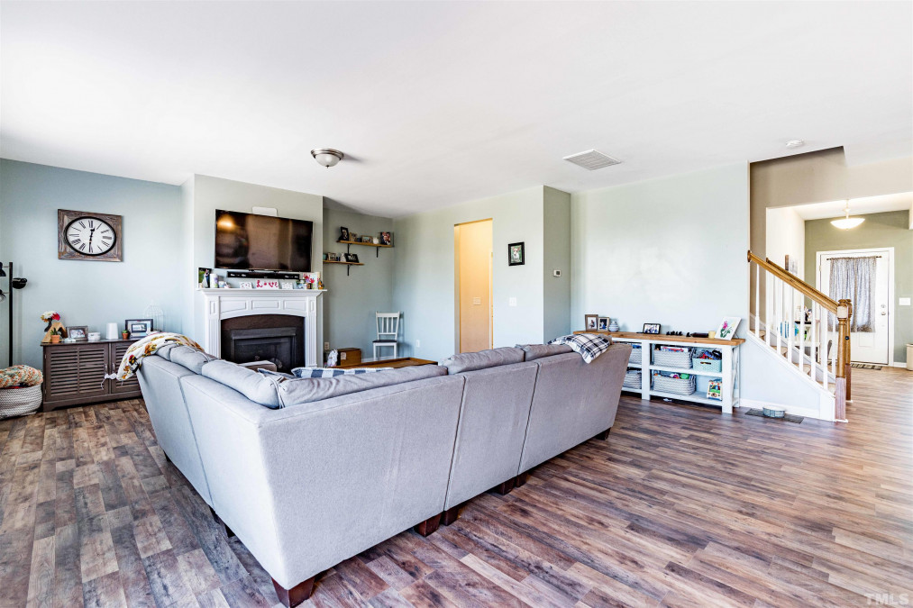 332 Tuscan Ridge Way, Clayton, NC 27527 Raleigh Realty