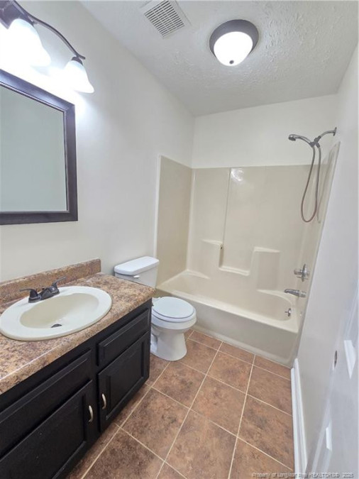 1654 Baysden Ct Fayetteville, NC 28303