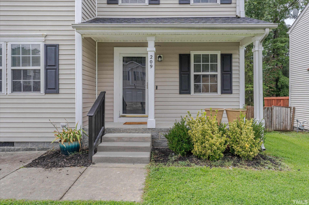 209 Gladstone Dr, Durham, NC 27703 Raleigh Realty
