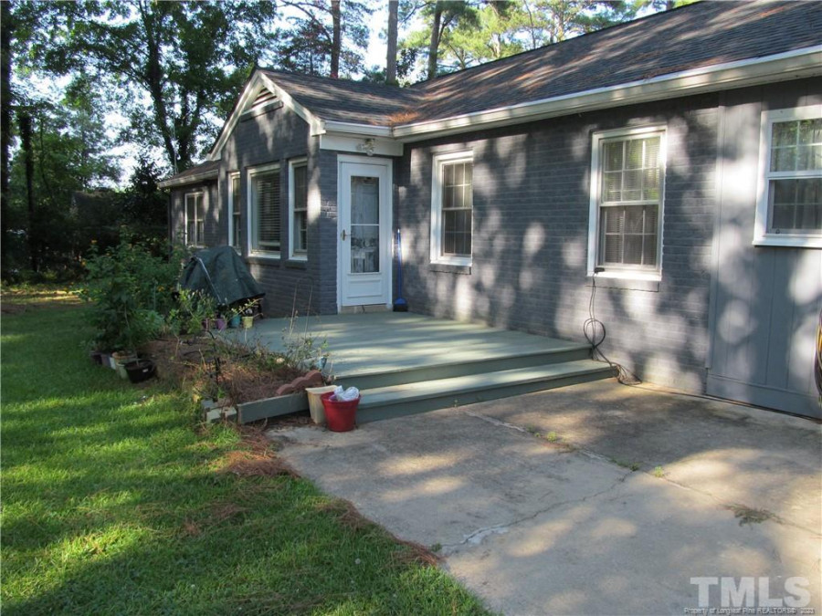 1403 Hawkins Ave, Sanford, NC 27330 Raleigh Realty