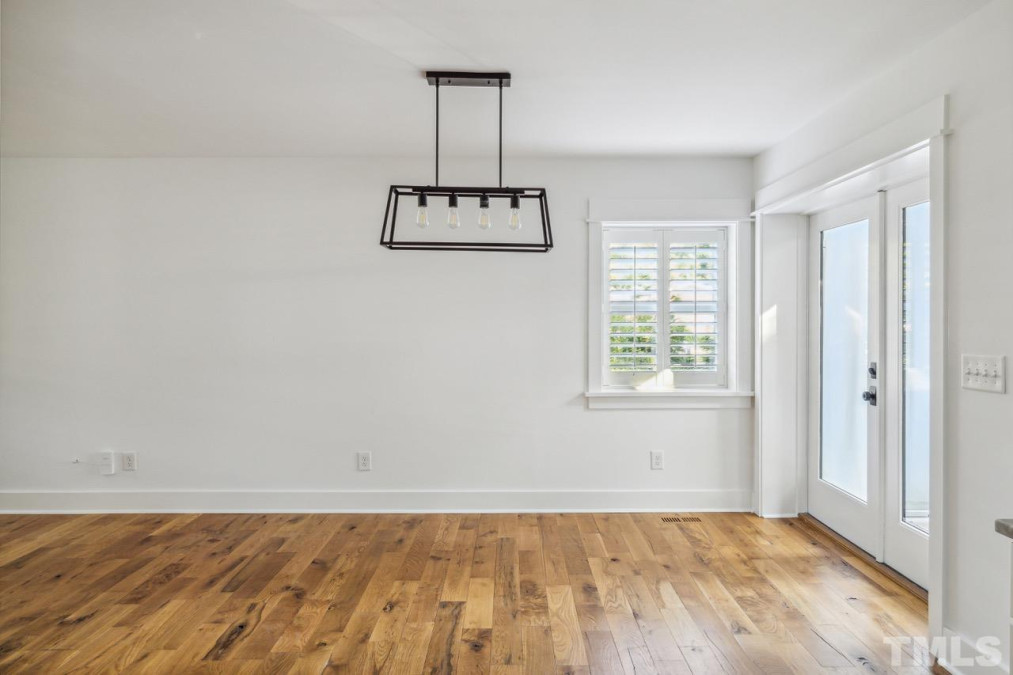 406 Hillsborough Rd Carrboro, NC 27510