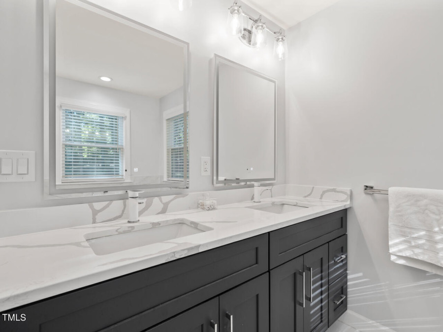8628 Seagate Dr Raleigh, NC 27615