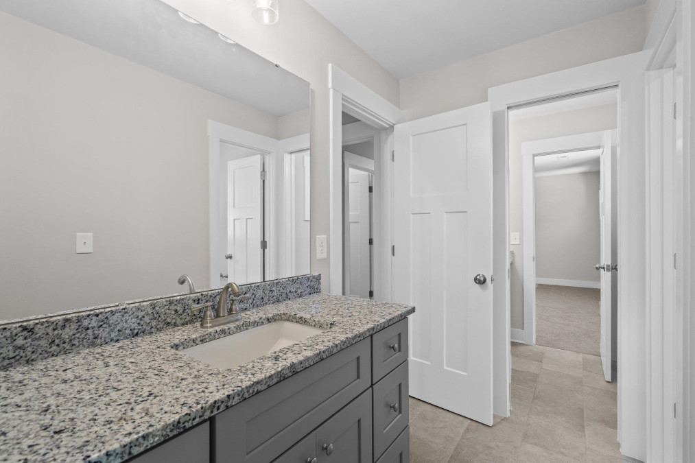 379 North Farm Dr Clayton, NC 27527