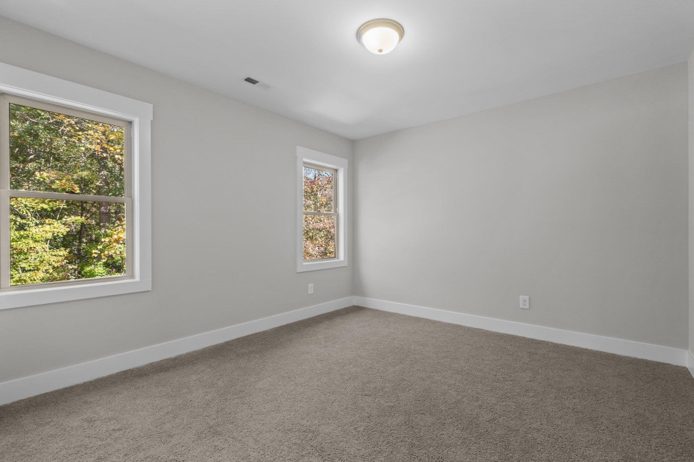 379 North Farm Dr Clayton, NC 27527