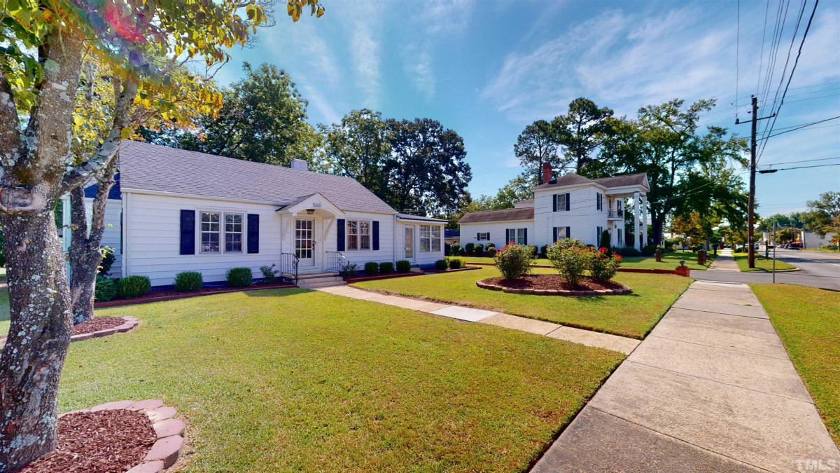 500 Main St Four Oaks, NC 27524