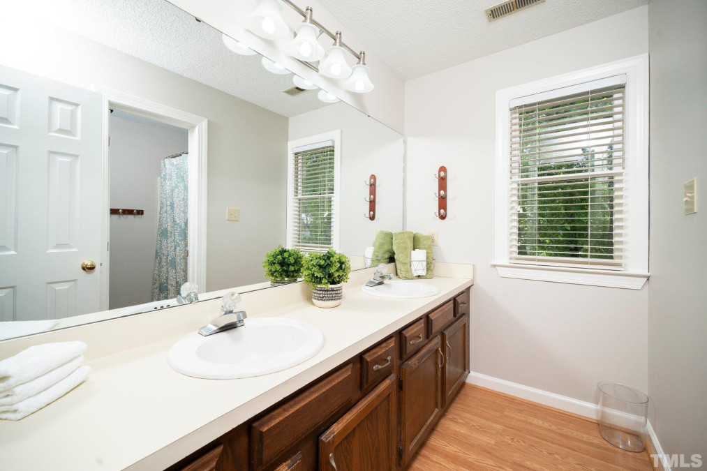 503 Pinewood Dr, Apex, NC 27502 Raleigh Realty