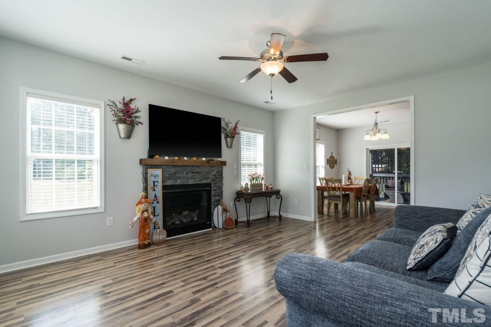 276 Raynor Sands Dr, Dunn, NC 28334 Raleigh Realty