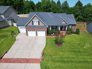 281 Summit Overlook Dr Clayton, NC 27527