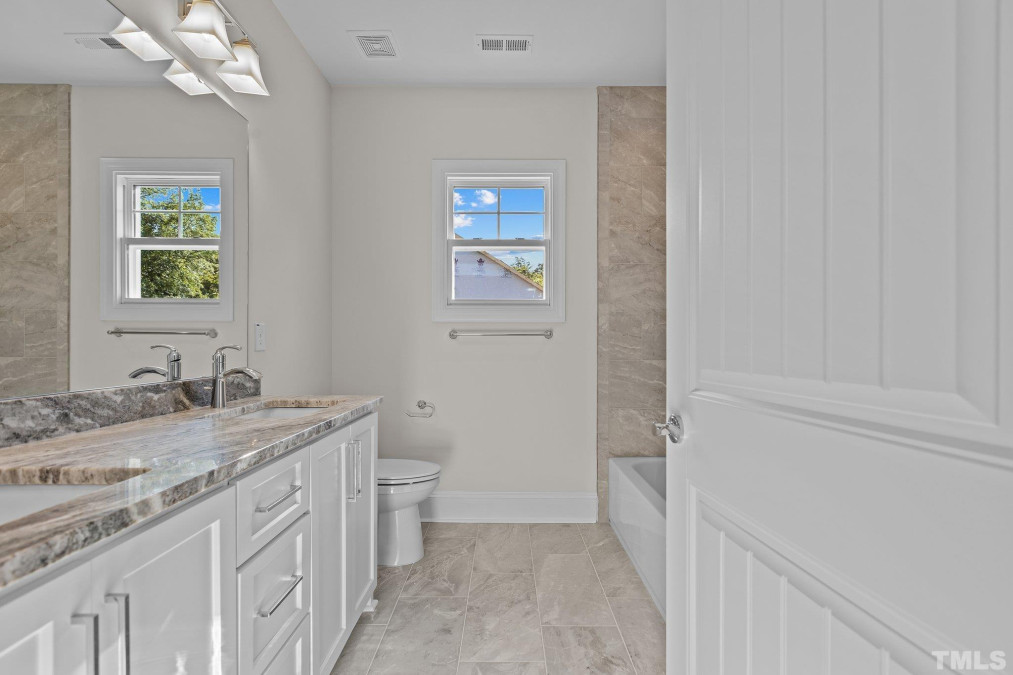 25 Ciclo Ct Clayton, NC 27527