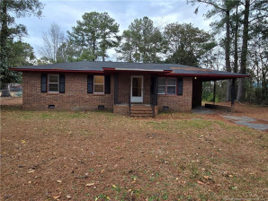 215 Mciver St Red Springs, NC 28377