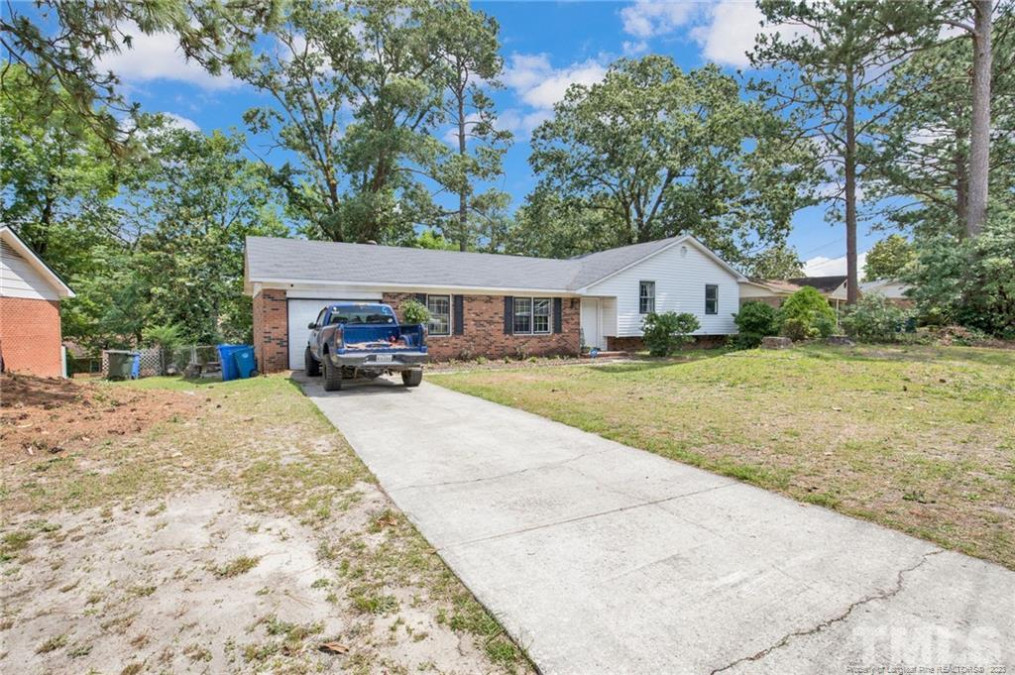 6108 Lonestar Rd Fayetteville, NC 28303