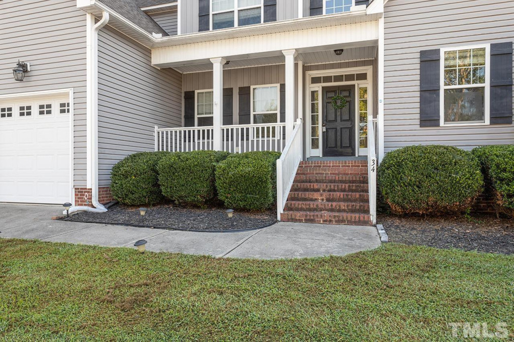 34 Millwood Dr Clayton, NC 27527