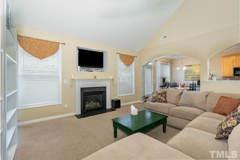 802 Ponymill Way Fuquay Varina, NC 27526