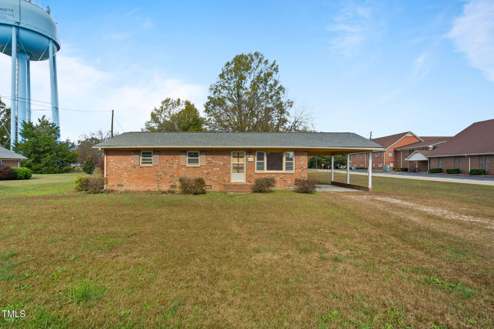 200 B St Erwin, NC 28339