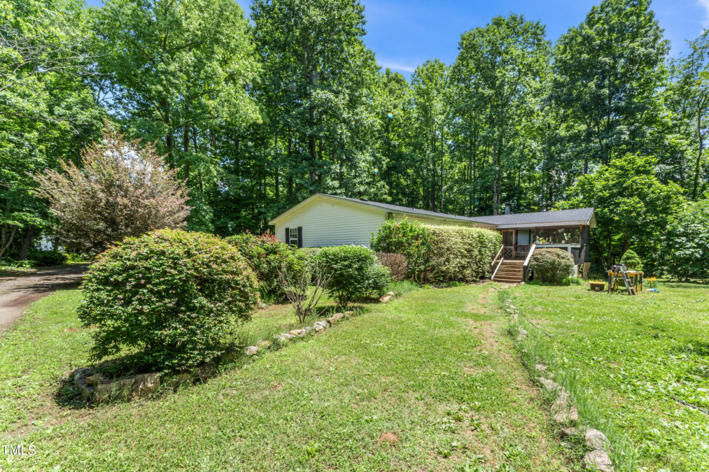 6592 Pebble Ln Oxford, NC 27565