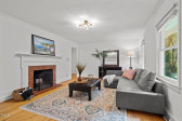 4 Friar Ln Chapel Hill, NC 27517