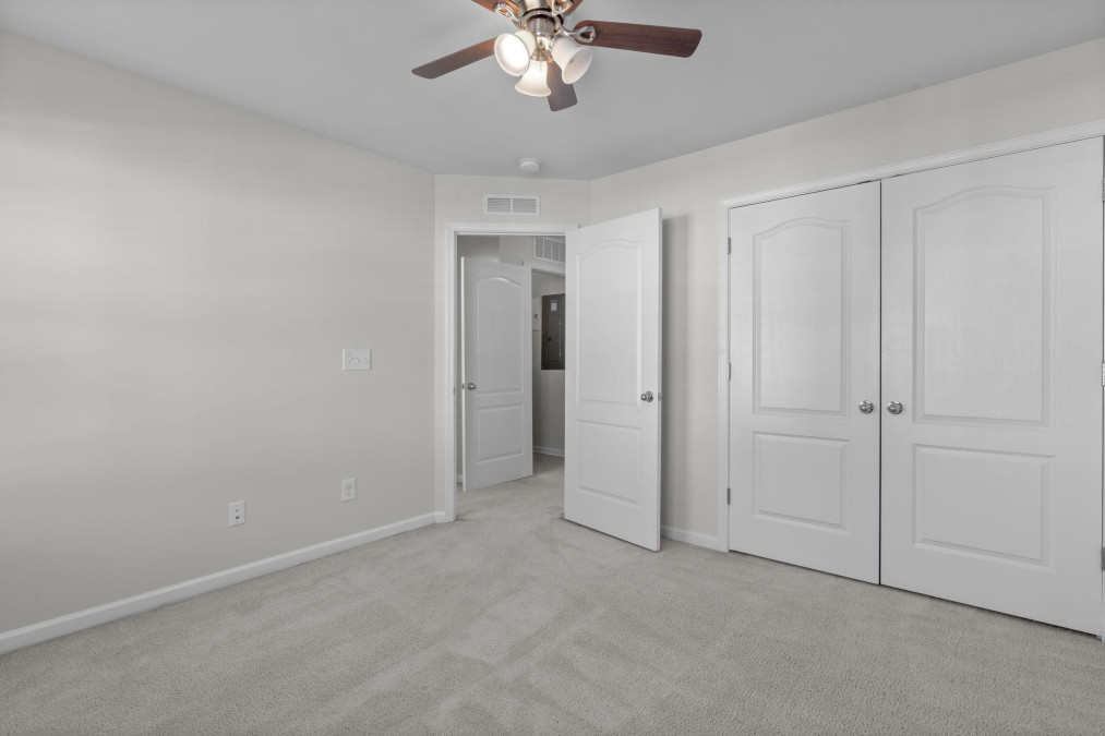 126 Spring Pine Ln Holly Springs, NC 27540