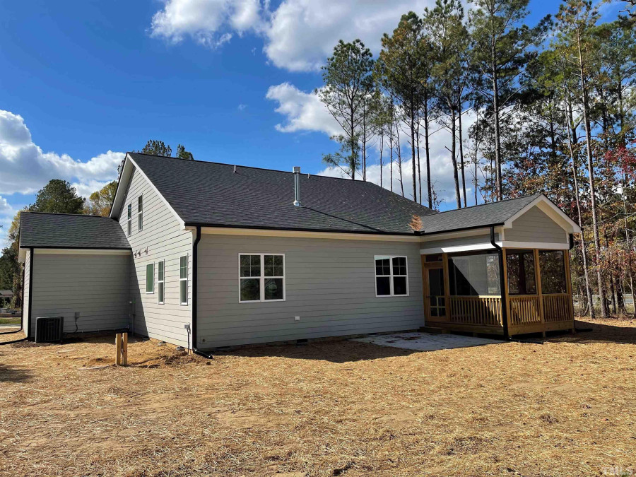 15 Arbor Dr Youngsville, NC 27596