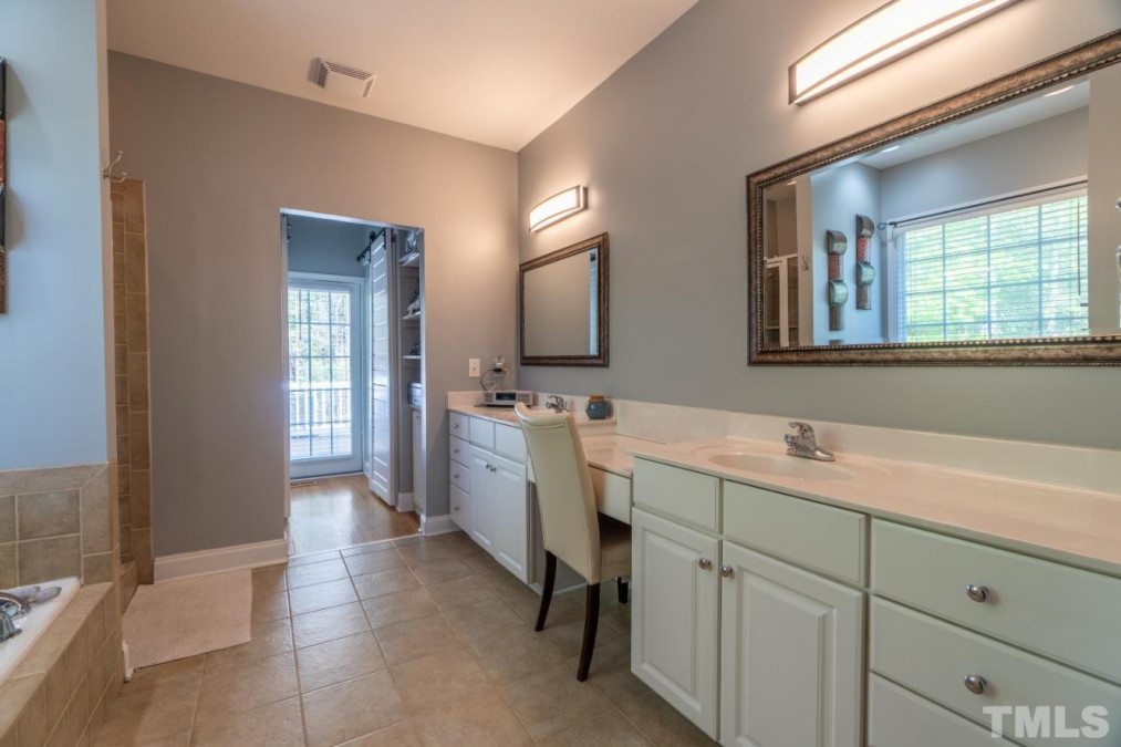 185 Williamston Ridge Dr Youngsville, NC 27596