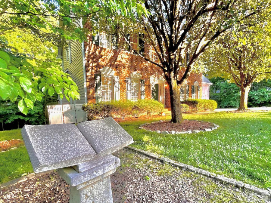 109 New Bingham Ct Cary, NC 27513