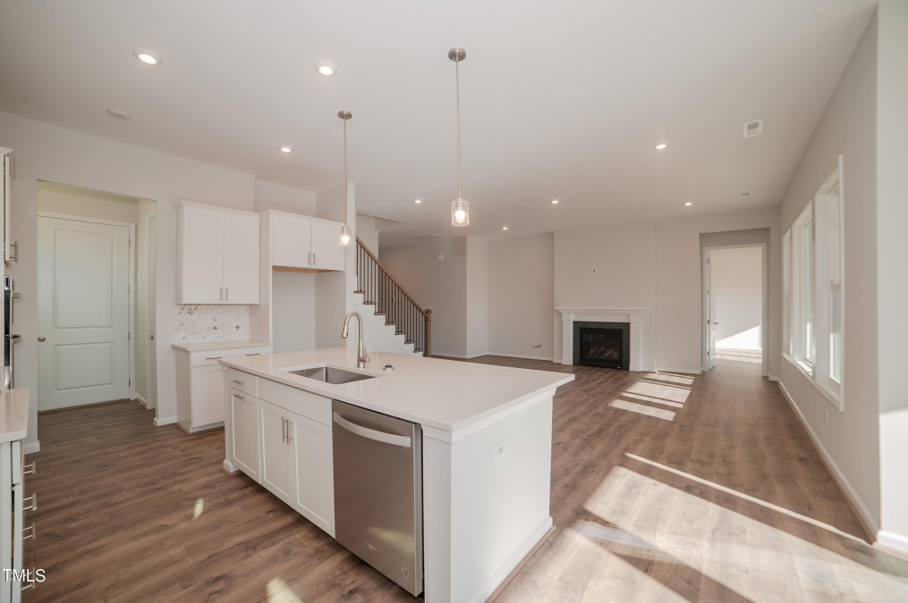 211 Clearbrook Ct Angier, NC 27501