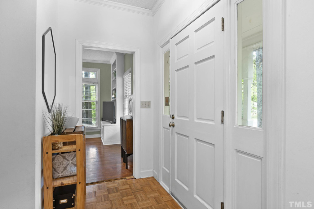 111 Wethersfield Dr Cary, NC 27513