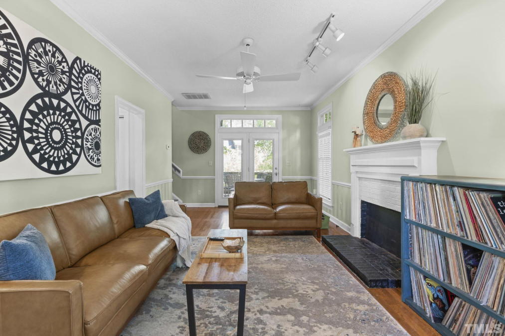111 Wethersfield Dr Cary, NC 27513