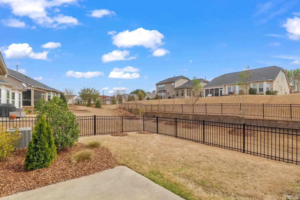 1015 Cadence Ln, Durham, NC 27703 Raleigh Realty