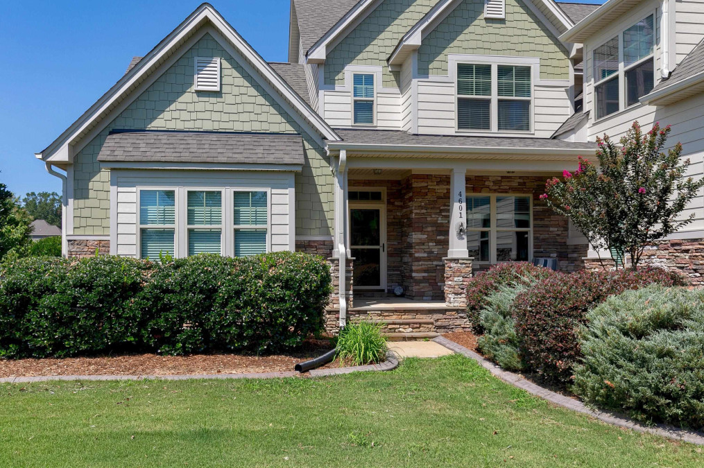 4601 Alhambra Holly Springs, NC 27540