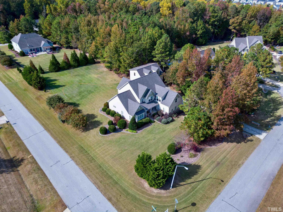 4601 Alhambra Holly Springs, NC 27540
