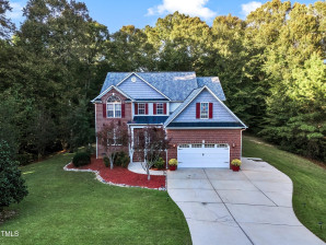 319 River Knoll Dr Clayton, NC 27527