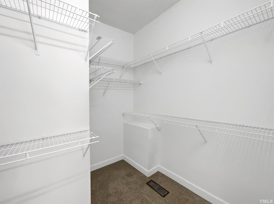 135 Meadow Rn, Clayton, NC 27520 Raleigh Realty