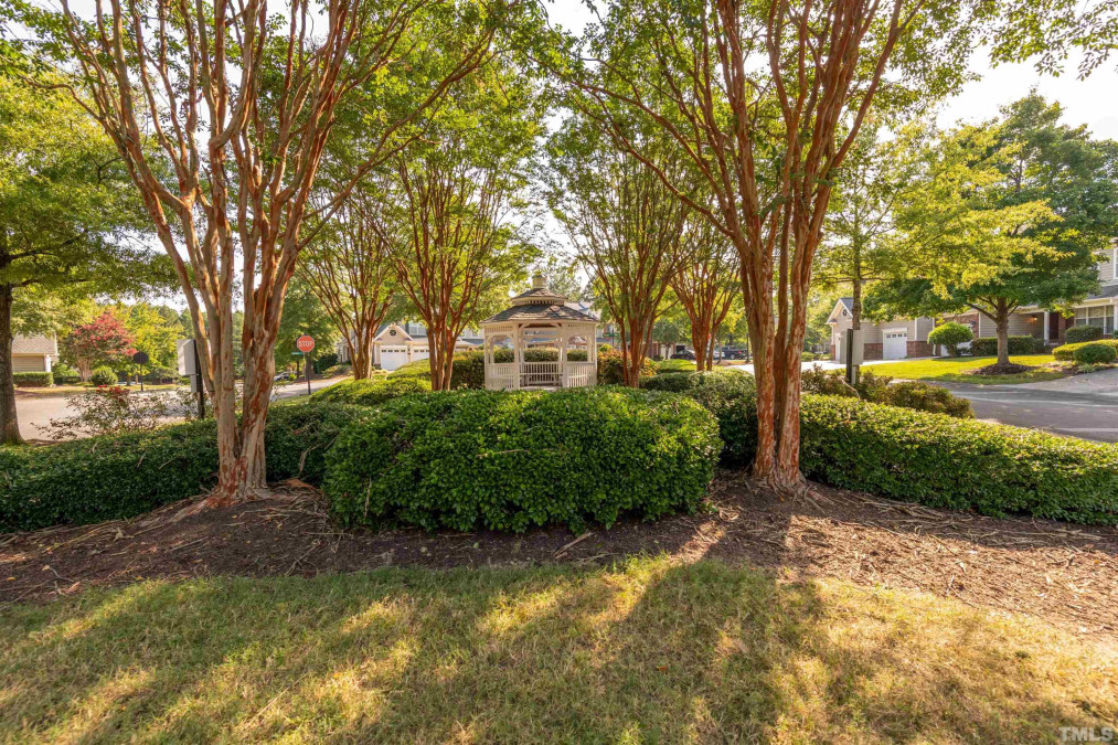 9520 Vira Dr Raleigh, NC 27617