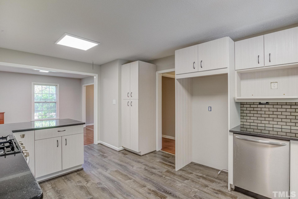 305 Millbrook Rd Raleigh, NC 27609