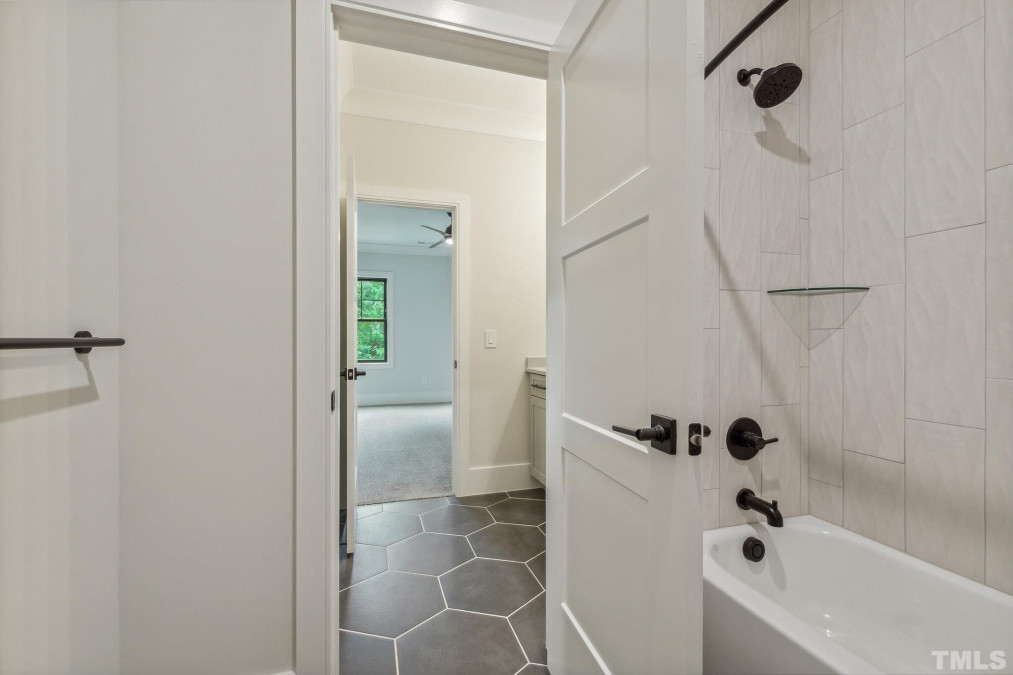 8621 Bishop Pine Ln Wake Forest, NC 27587