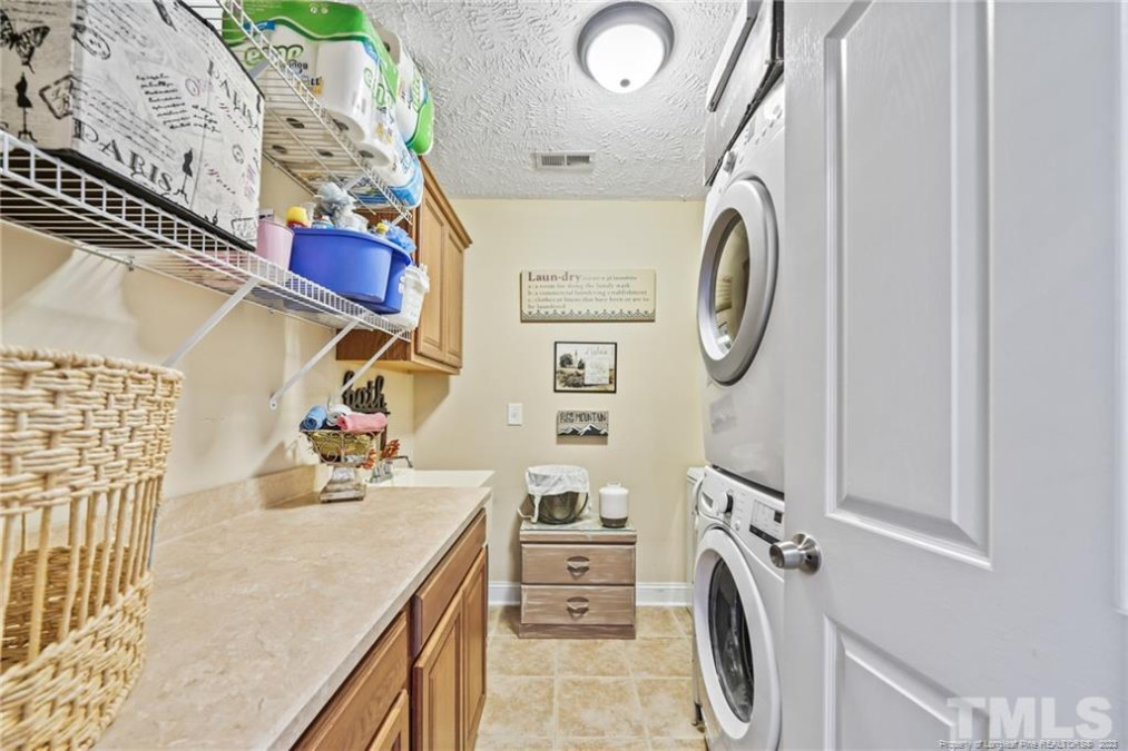 3755 Heartpine Dr Fayetteville, NC 28306