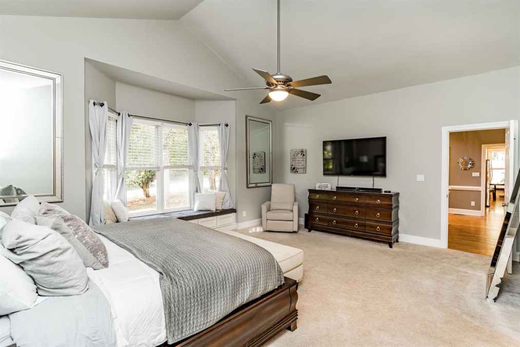 3308 Bentwillow Dr Fuquay Varina, NC 27526