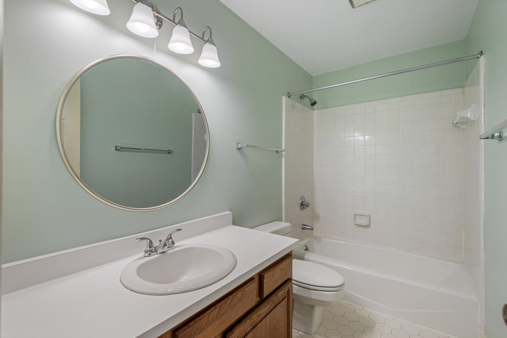 803 Inglenook Dr Durham, NC 27707