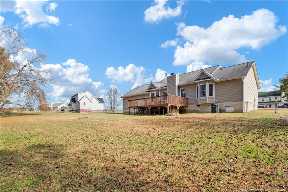 58 Bayleaf Ln Sanford, NC 27332