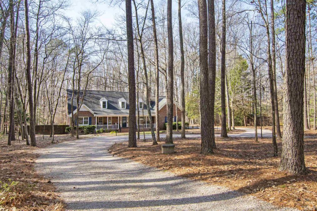 9429 Bartons Creek Rd, Raleigh, NC 27615 Raleigh Realty