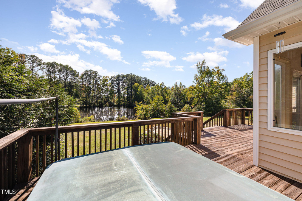 3313 Overhead Ct Willow Springs, NC 27592